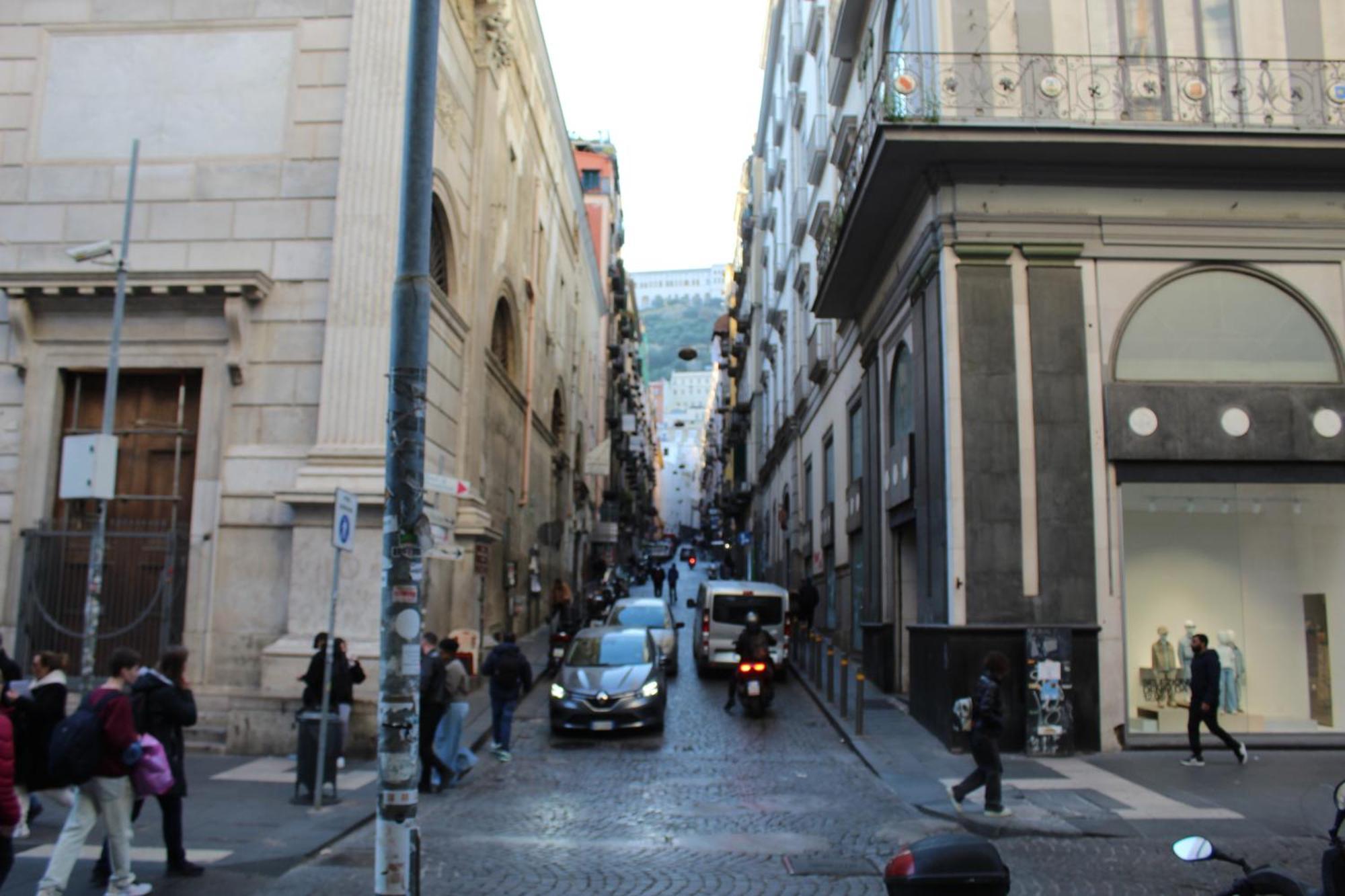 Blackwoody Contemporary Rooms - Napoli Centro Storico Via Toledo מראה חיצוני תמונה