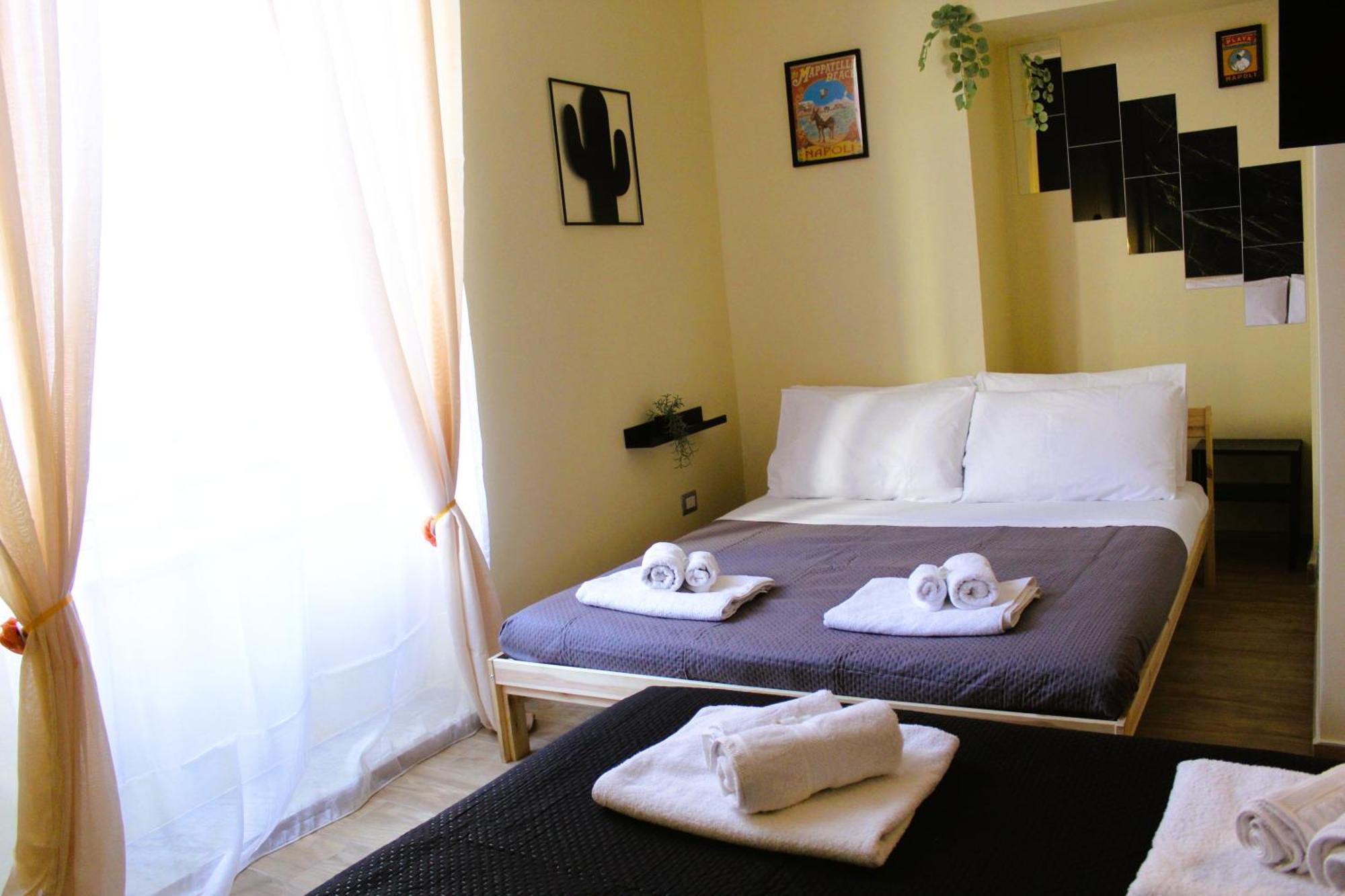 Blackwoody Contemporary Rooms - Napoli Centro Storico Via Toledo מראה חיצוני תמונה